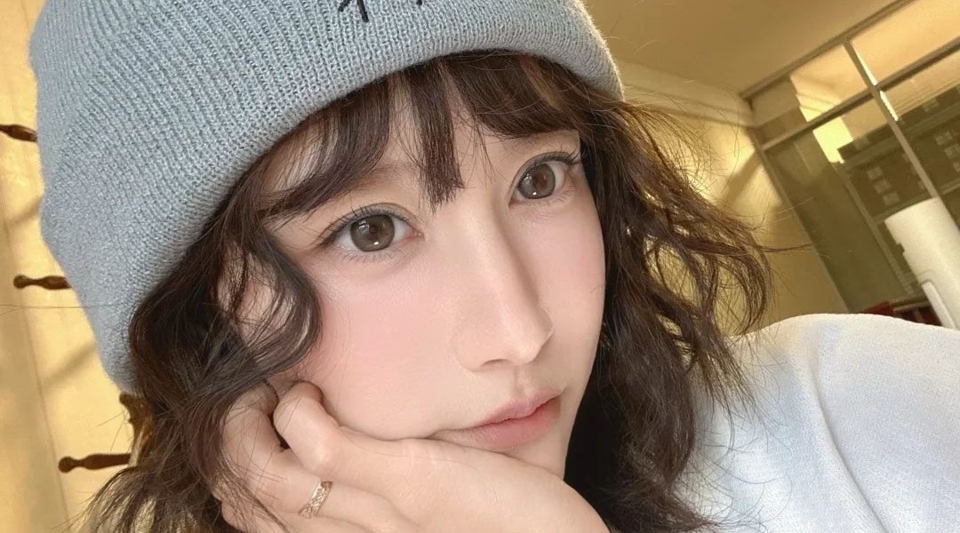 戴完美瞳之后的效果.jpg 戴完美瞳之后的效果.jpg