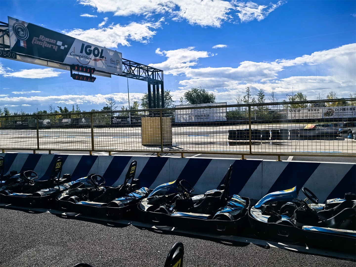 年輕人推動(dòng)卡丁車熱潮